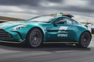 LAston Martin Vantage S, si trasforma nella safety car ufficiale di Formula 1